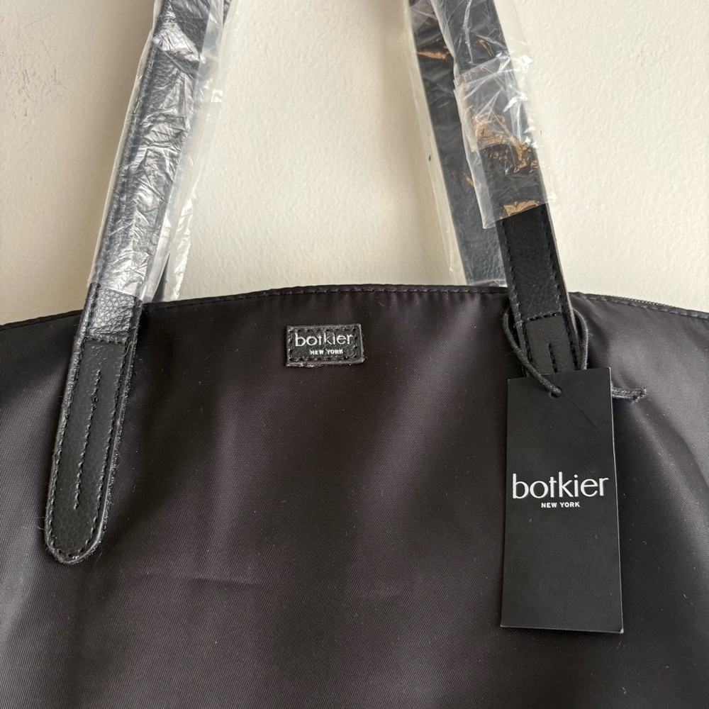 Botkier New York Black Nylon Tote Bag NWT Travel Work Zip Shoulder Bag